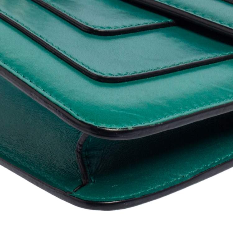 Pre Owned Bvlgari Green Leather Serpenti Forever Chain Clutch