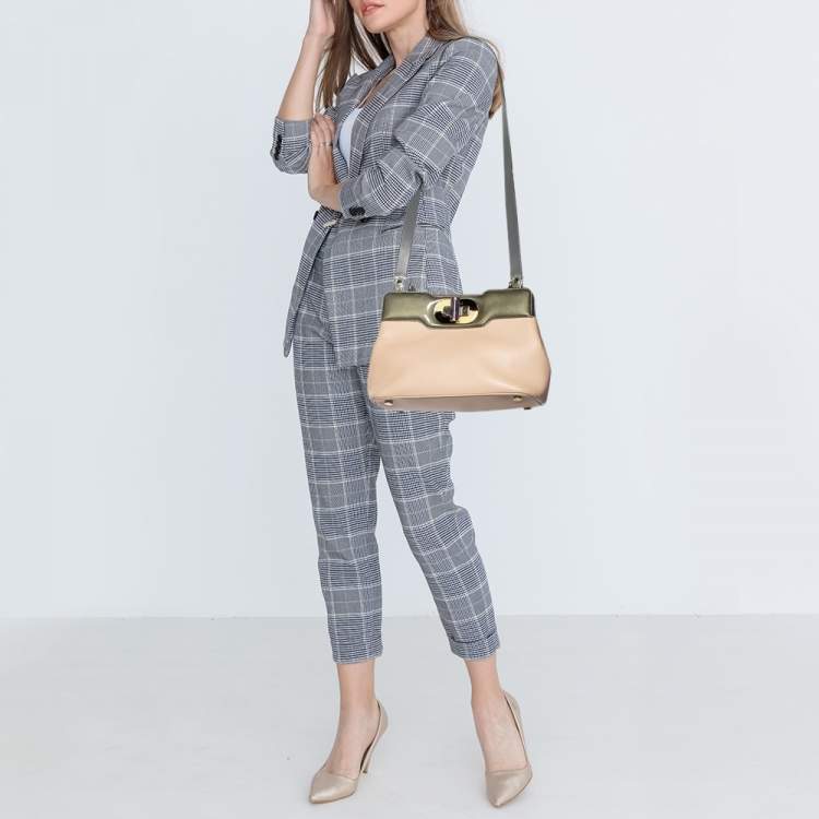 Pre Owned Bvlgari Beige/Grey Leather Isabella Rossellini Top Handle Bag