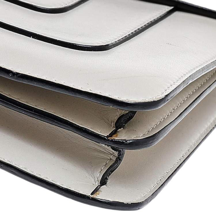 Pre Owned Bvlgari White Leather Medium Serpenti Forever Shoulder Bag