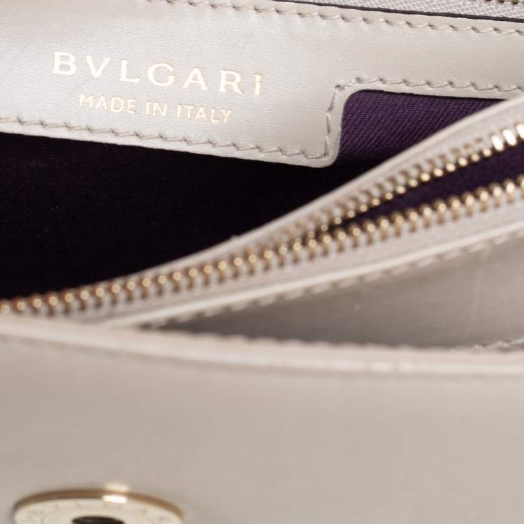 Pre Owned Bvlgari Cream Leather Medium Serpenti Forever Shoulder Bag