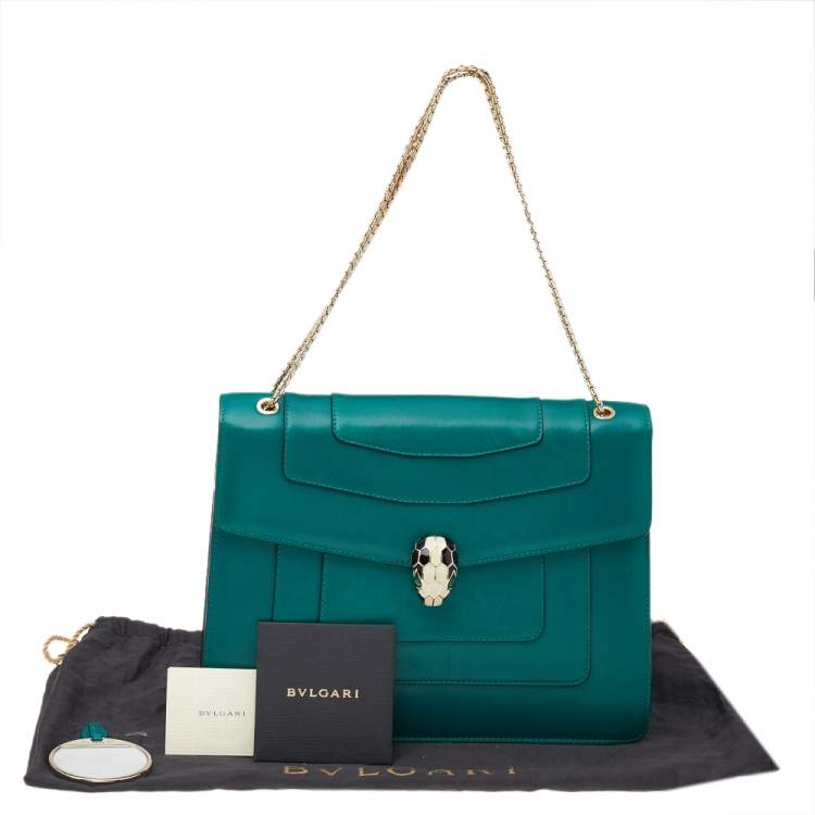 مملوكة مسبقًا Bvlgari Green Leather Large Serpenti Forever Shoulder Bag