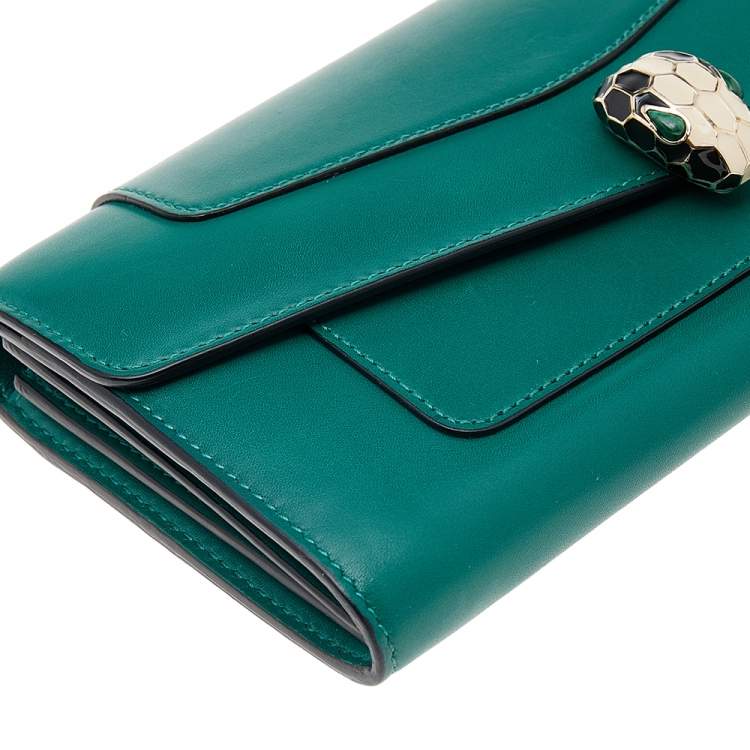 Pre Owned Bvlgari Green Leather Serpenti Forever Continental Wallet