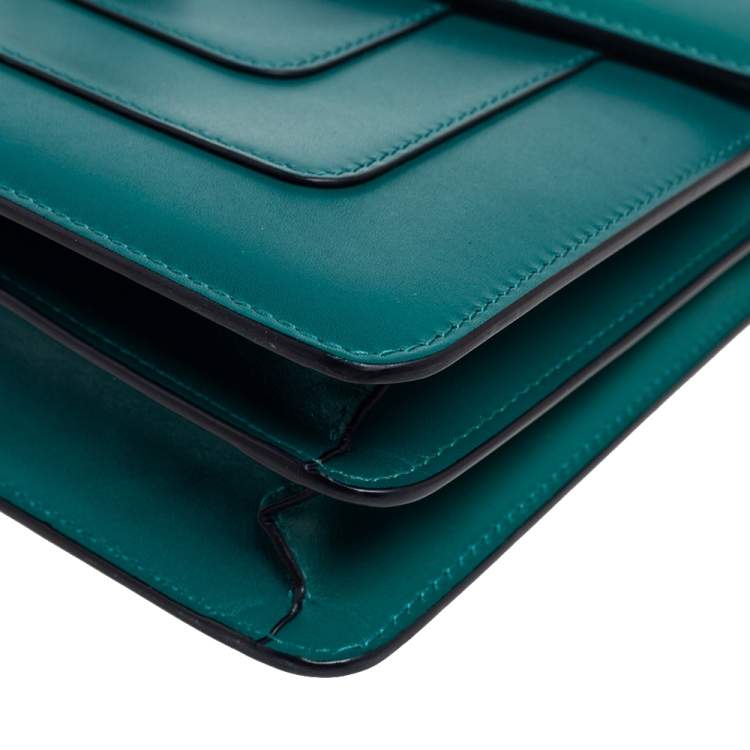 Pre Owned Bvlgari Green Leather Medium Serpenti Forever Shoulder Bag