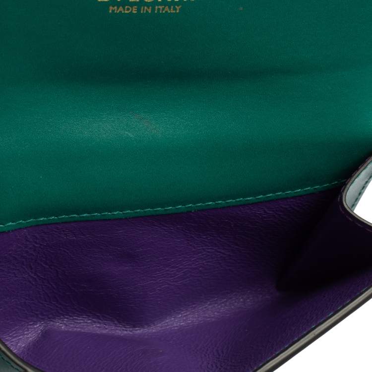 Pre Owned Bvlgari Green Leather Serpenti Forever Bifold Wallet