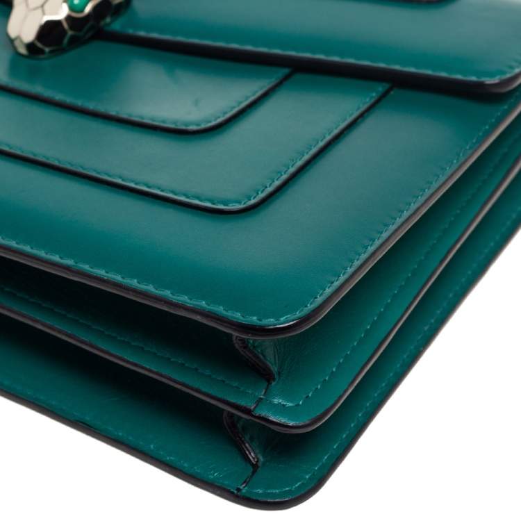 Pre Owned Bvlgari Emerald Green Leather Medium Serpenti Forever Shoulder Bag
