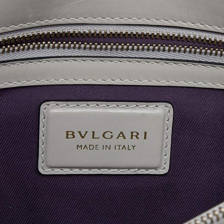 Pre Owned Bvlgari Off-White Leather Medium Serpenti Forever Shoulder Bag