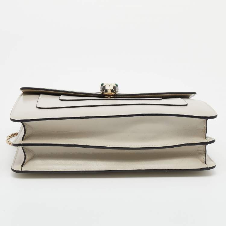 Pre Owned Bvlgari Off-White Leather Medium Serpenti Forever Shoulder Bag