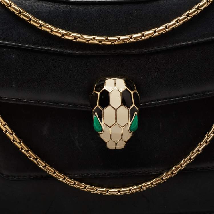 مملوكة مسبقًا Bvlgari Black Leather Medium Serpenti Forever Flap Shoulder Bag