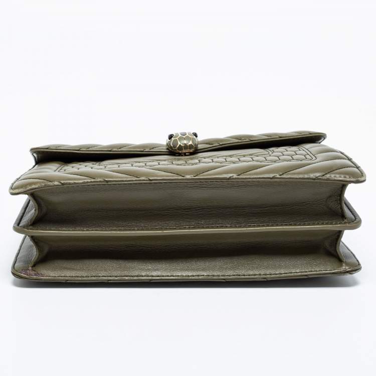 مملوكة مسبقًا Bvlgari Olive Green Quilted Scaglie Leather Medium Serpenti Forever Shoulder Bag