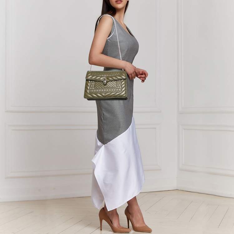 مملوكة مسبقًا Bvlgari Olive Green Quilted Scaglie Leather Medium Serpenti Forever Shoulder Bag