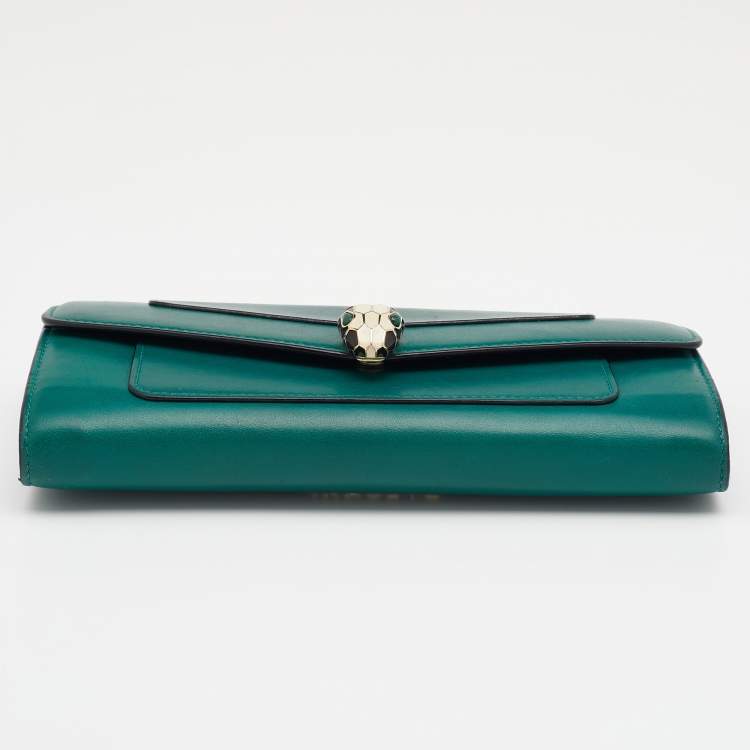 Pre Owned Bvlgari Green Leather Serpenti Forever Continental Wallet