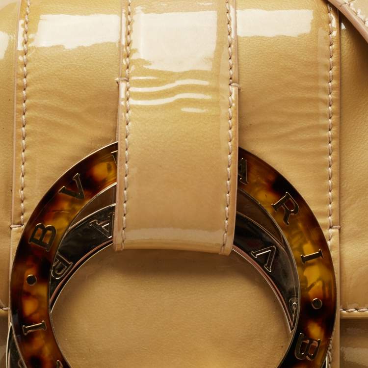 مملوكة مسبقًا Bvlgari Beige Patent Leather Chandra Shoulder Bag