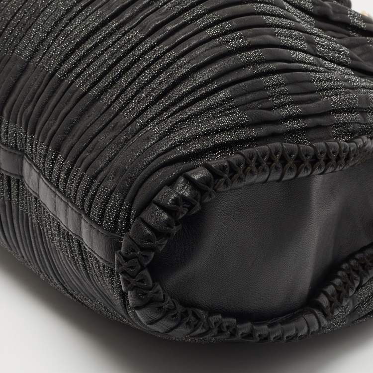 Pre Owned Bvlgari Black Pleated Leather Twistino Tina Shopper Tote