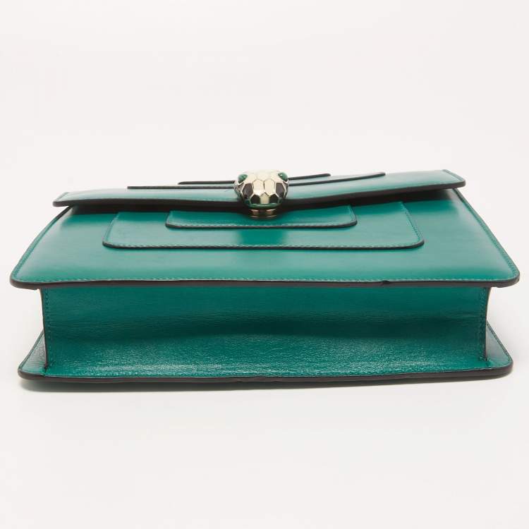 Pre Owned Bvlgari Green Leather Medium Serpenti Forever Shoulder Bag