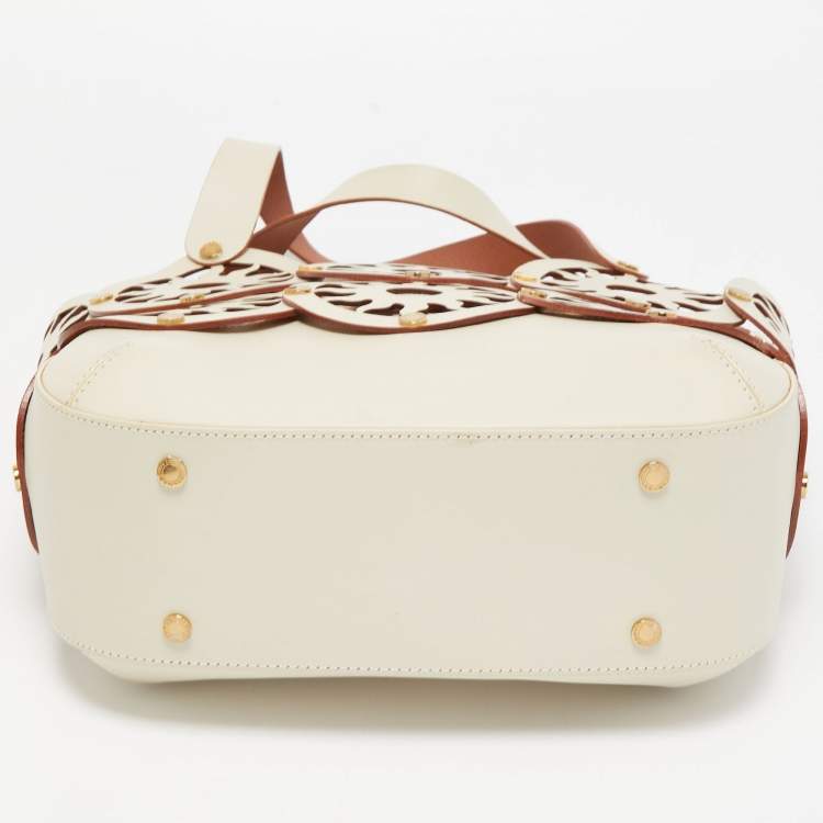 Pre Owned Bvlgari Off White Leather Cut Out Bucket Bag