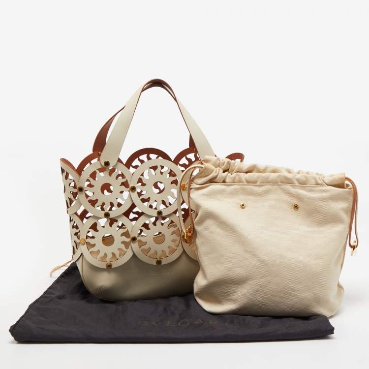 Pre Owned Bvlgari Off White Leather Cut Out Bucket Bag