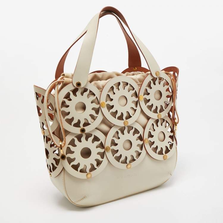Pre Owned Bvlgari Off White Leather Cut Out Bucket Bag
