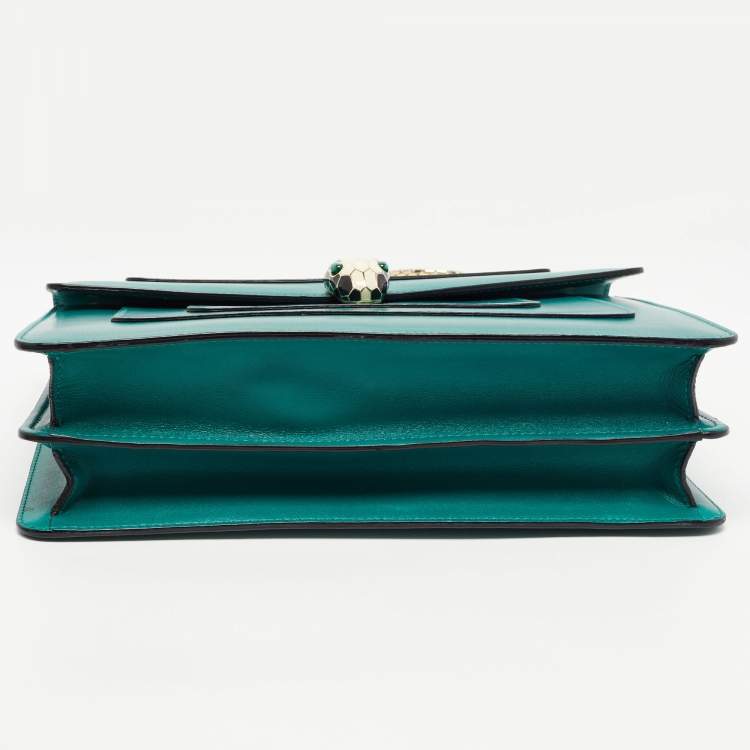 Pre Owned Bvlgari Green Leather Medium Serpenti Forever Flap Shoulder Bag