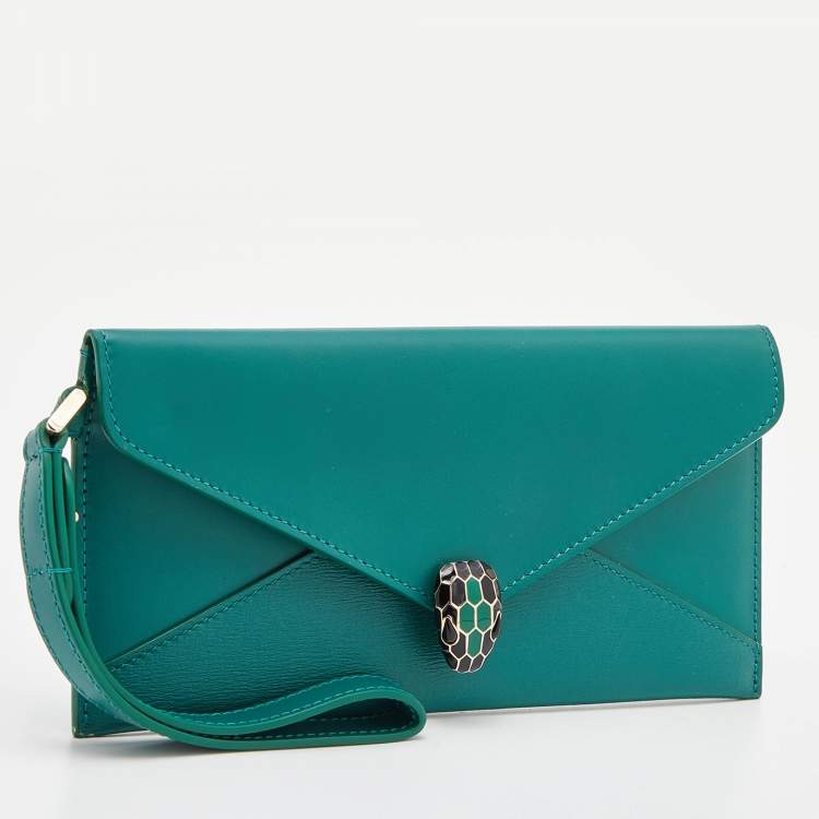 Pre Owned Bvlgari Green Leather Serpenti Forever Flap Wristlet Wallet