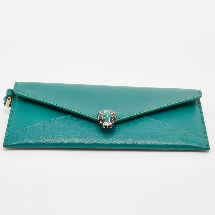 Pre Owned Bvlgari Green Leather Serpenti Forever Flap Wristlet Wallet
