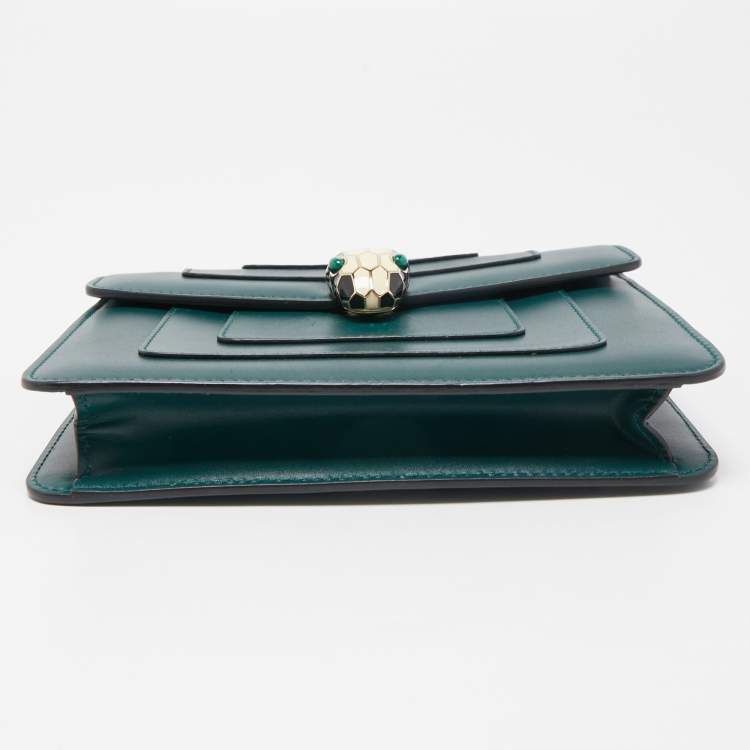 Pre Owned Bvlgari Green Leather Small Serpenti Forever Crossbody Bag