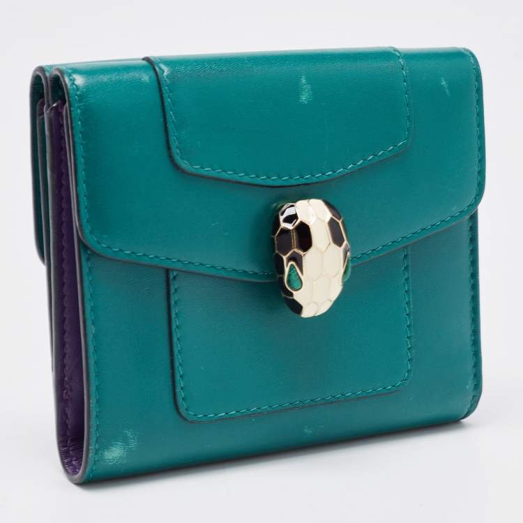 Pre Owned Bvlgari Green Leather Serpenti Forever Trifold Wallet