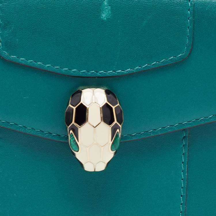 Pre Owned Bvlgari Green Leather Serpenti Forever Trifold Wallet