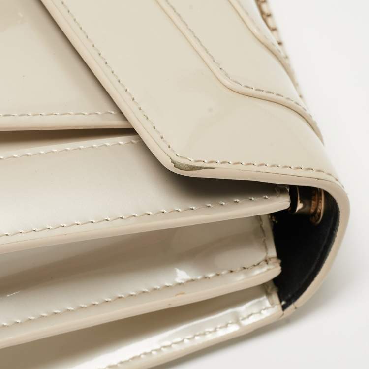 Pre Owned Bvlgari Off White Patent Leather Small Serpenti Forever Shoulder Bag