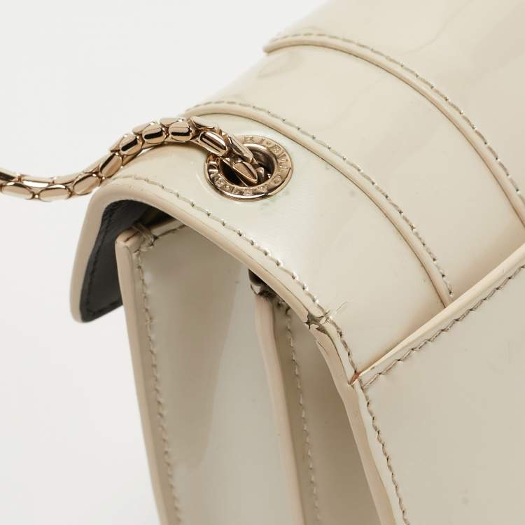 Pre Owned Bvlgari Off White Patent Leather Small Serpenti Forever Shoulder Bag
