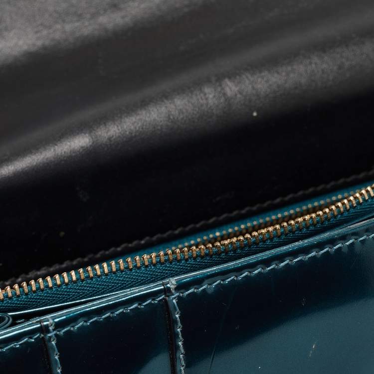 Pre Owned Bvlgari Green Patent Leather Medium Serpenti Forever Flap Shoulder Bag
