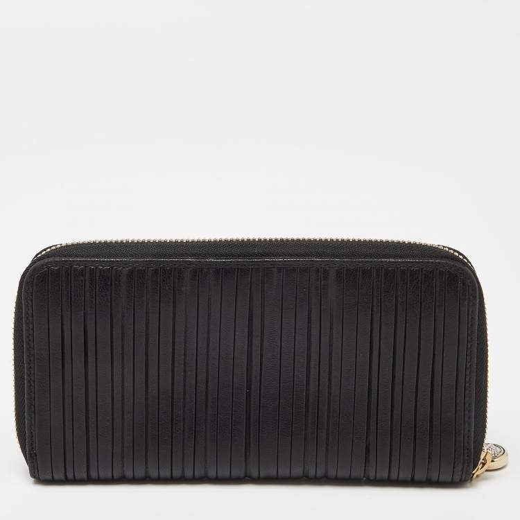Pre Owned Bvlgari Black Pleated Leather Zip Around Wallet