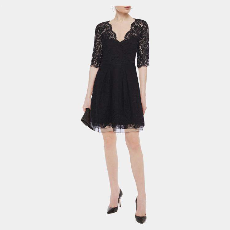 Pre Owned Carolina Herrera Black Floral Lace MIni Dress S/M (US 8)