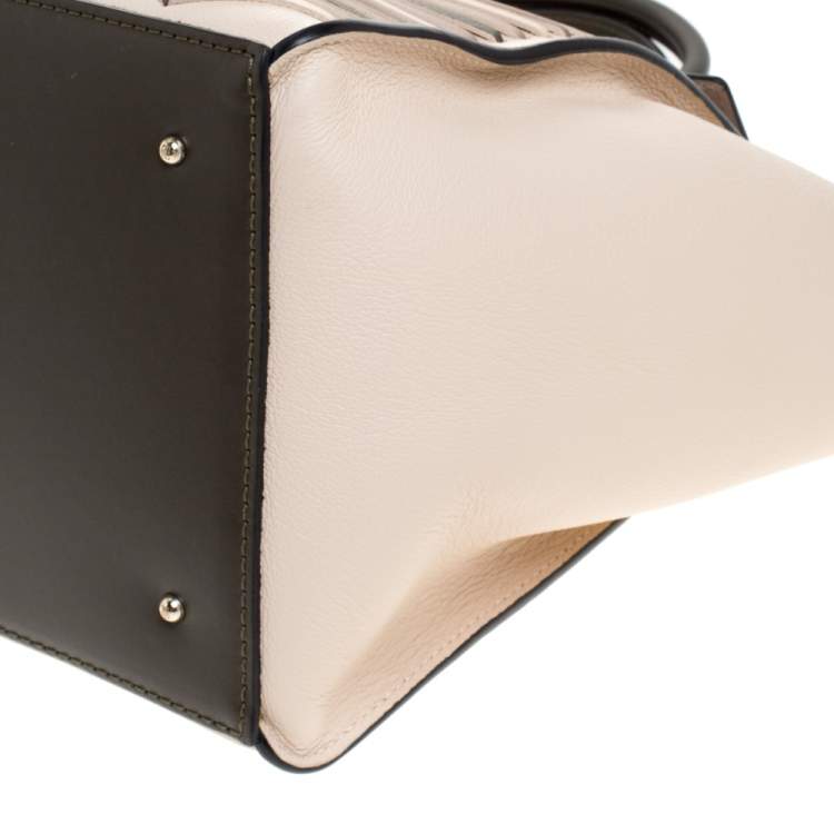 Pre Owned Carolina Herrera Beige/Green Wave Detailed Leather Vendome Tote