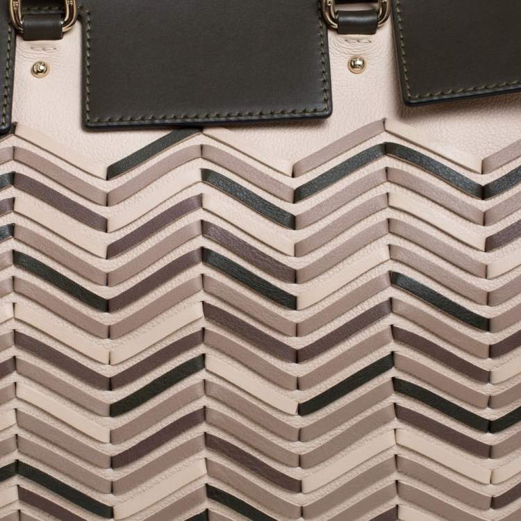 Pre Owned Carolina Herrera Beige/Green Wave Detailed Leather Vendome Tote