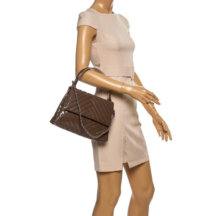 Pre Owned Carolina Herrera Dark Beige Quilted Chevron Patent Leather Flap Top Handle Bag