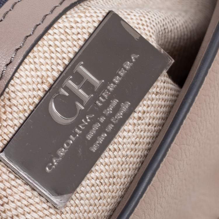 Pre Owned Carolina Herrera Grey Leather Medium Initials Insignia Shoulder Bag