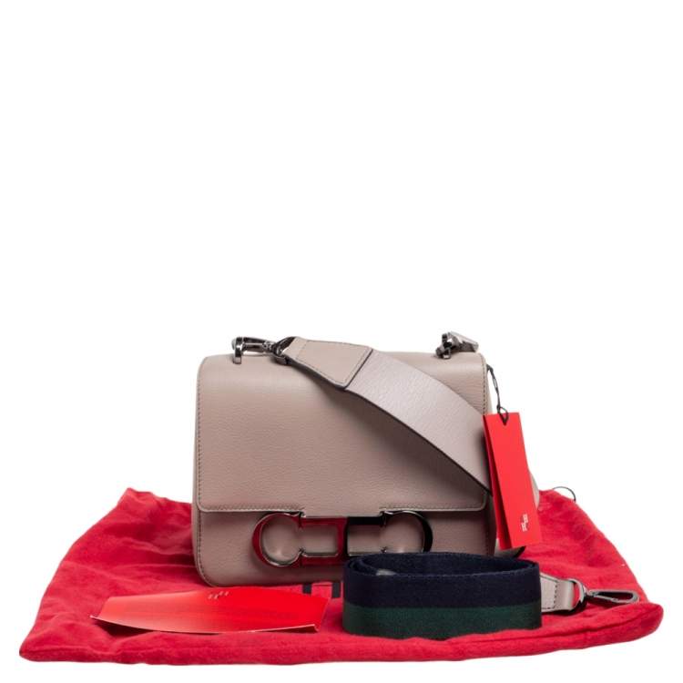 Pre Owned Carolina Herrera Grey Leather Medium Initials Insignia Shoulder Bag