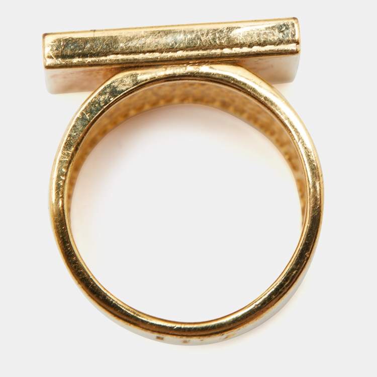 Pre Owned Carolina Herrera Crystal Gold  Tone Ring Size 53
