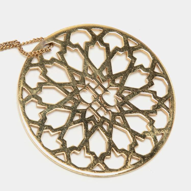 Pre Owned Carolina Herrera CH Medallion Gold Tone Pendant Necklace