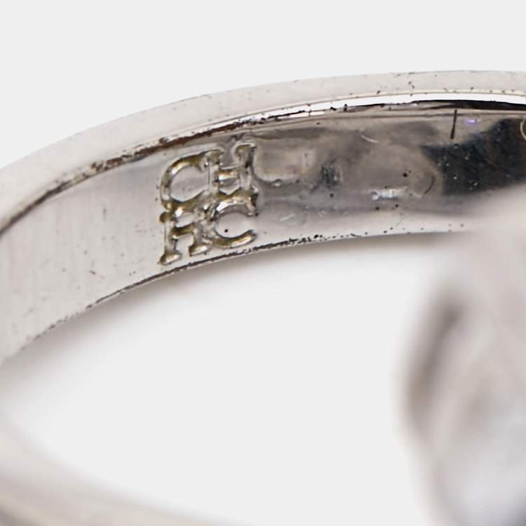 Pre Owned Carolina Herrera CH Crystal Jasmine Silver Tone Ring Size 52