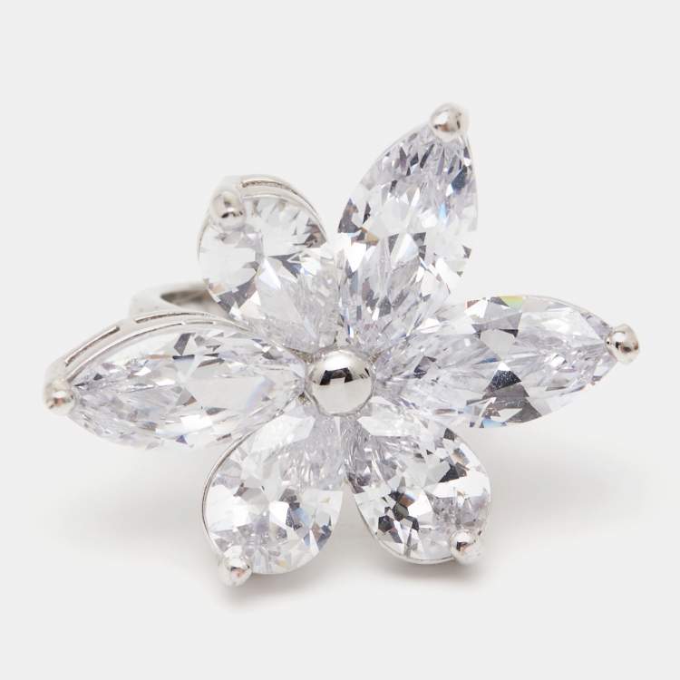 Pre Owned Carolina Herrera CH Crystal Jasmine Silver Tone Ring Size 52