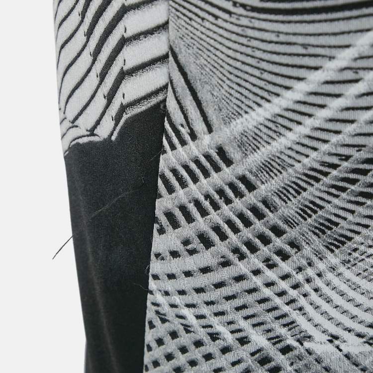 Pre Owned Carolina Herrera White & Black Silk Jacquard Embellished Detail Sleeveless Mermaid Gown L