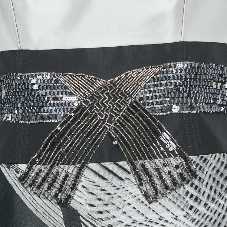 Pre Owned Carolina Herrera White & Black Silk Jacquard Embellished Detail Sleeveless Mermaid Gown L