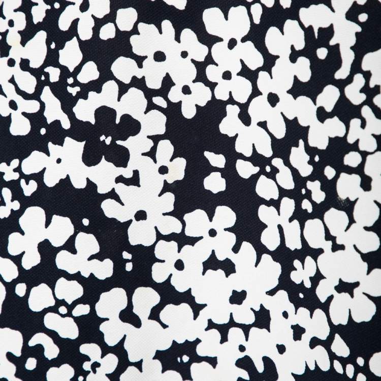 Pre Owned CH Carolina Herrera Navy and White Floral Print Square Top M