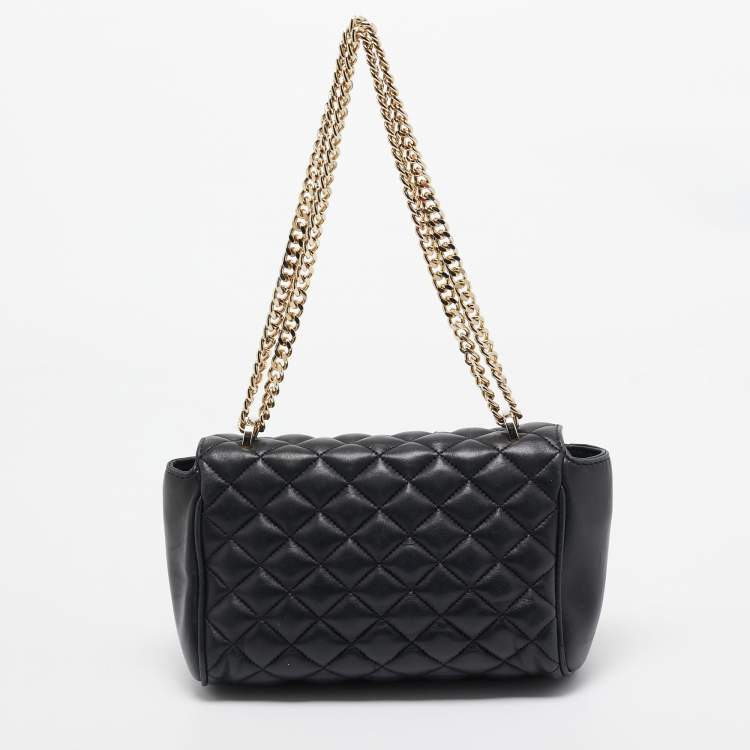Pre Owned Carolina Herrera Black Quilted Leather Flap Chain Shoulder Bag
