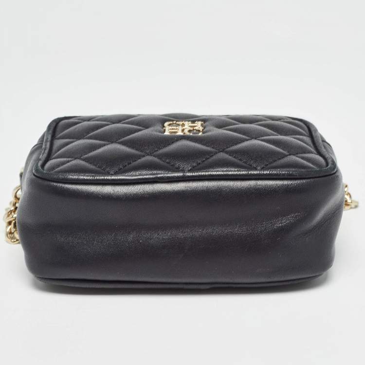 Pre Owned Carolina Herrera Black Quilted Leather Mini Chain Crossbody Bag 