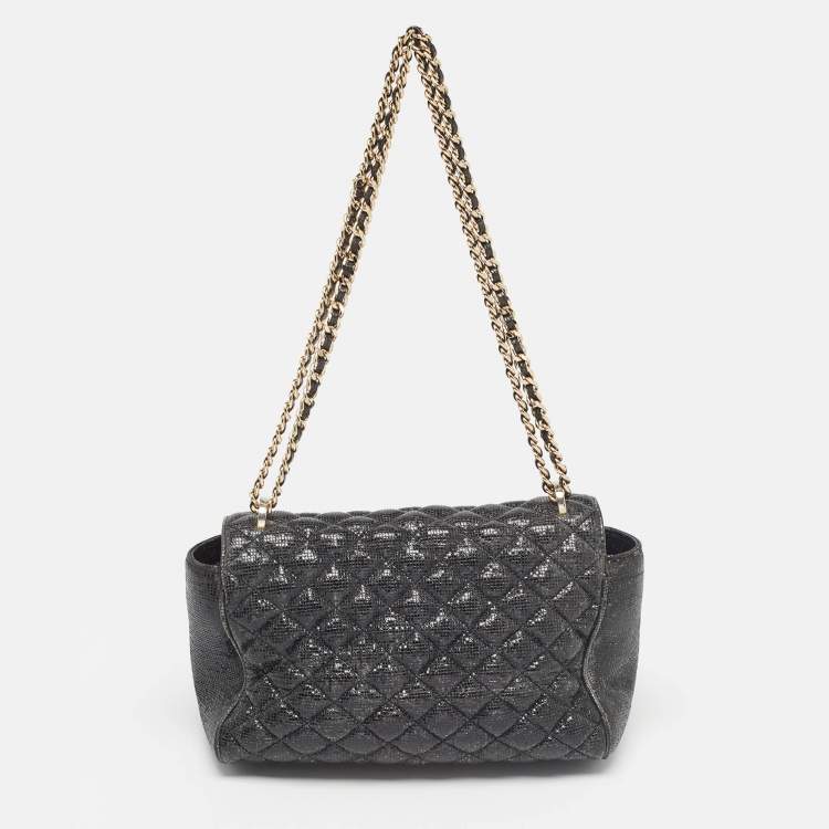 Pre Owned Carolina Herrera Black Quilted Textured Patent Leather Flap Chain Shoulder Bag