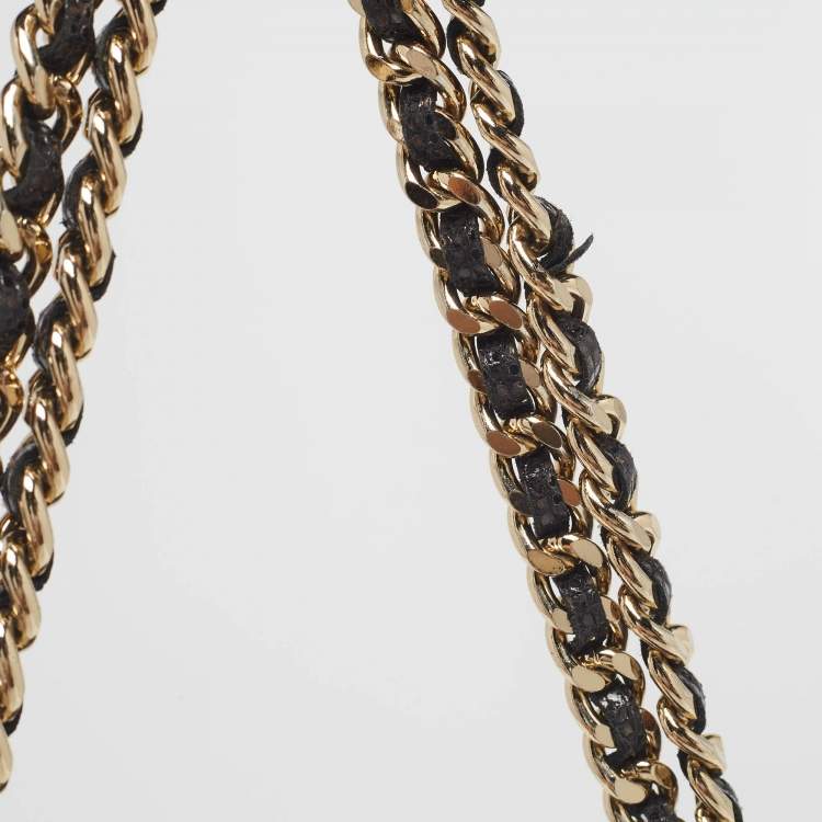 Pre Owned Carolina Herrera Black Quilted Textured Patent Leather Flap Chain Shoulder Bag