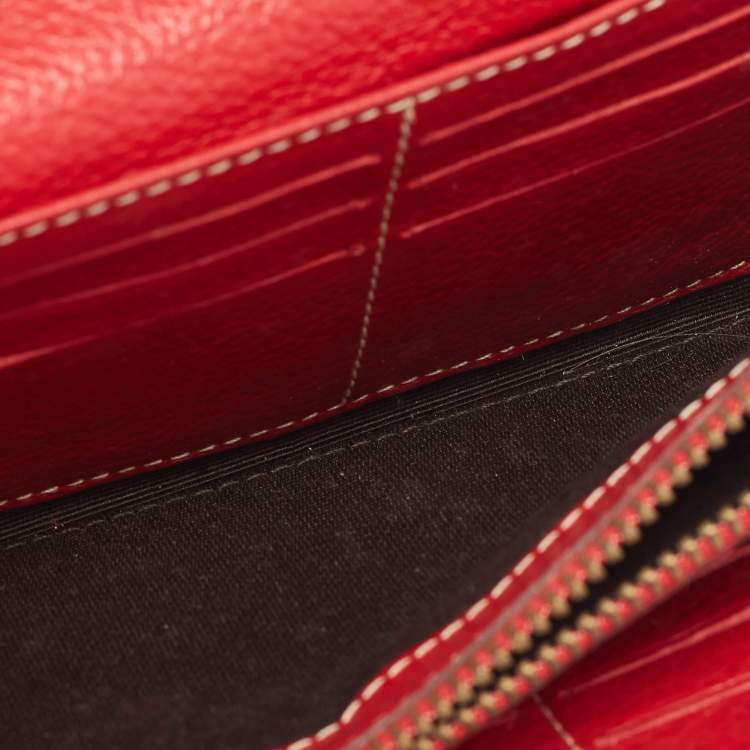 Pre Owned Carolina Herrera Red Monogram Embossed Leather Flap Continental Wallet