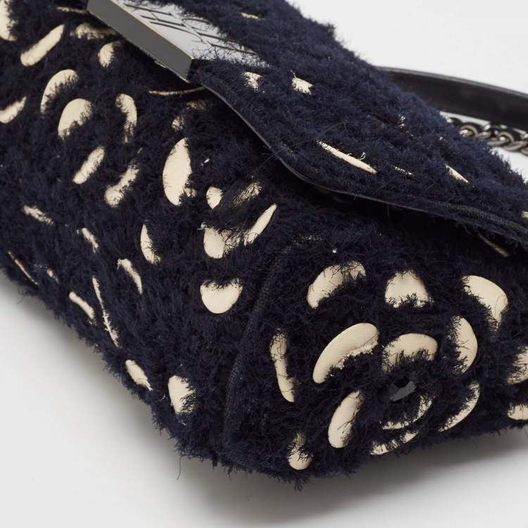 Pre Owned Carolina Herrera Black Leather and Tweed Floral Applique Shoulder Bag